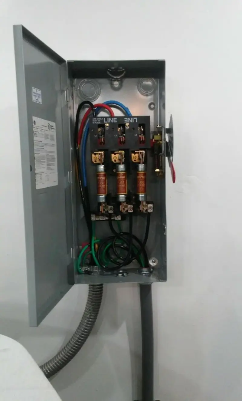 Three-phase disconnect switch installed for Electrical Wiring & Rewiring in Felton